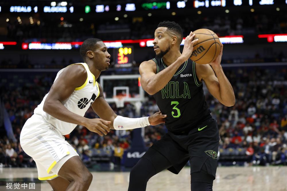 压逼抢下屡 压逼抢下屡